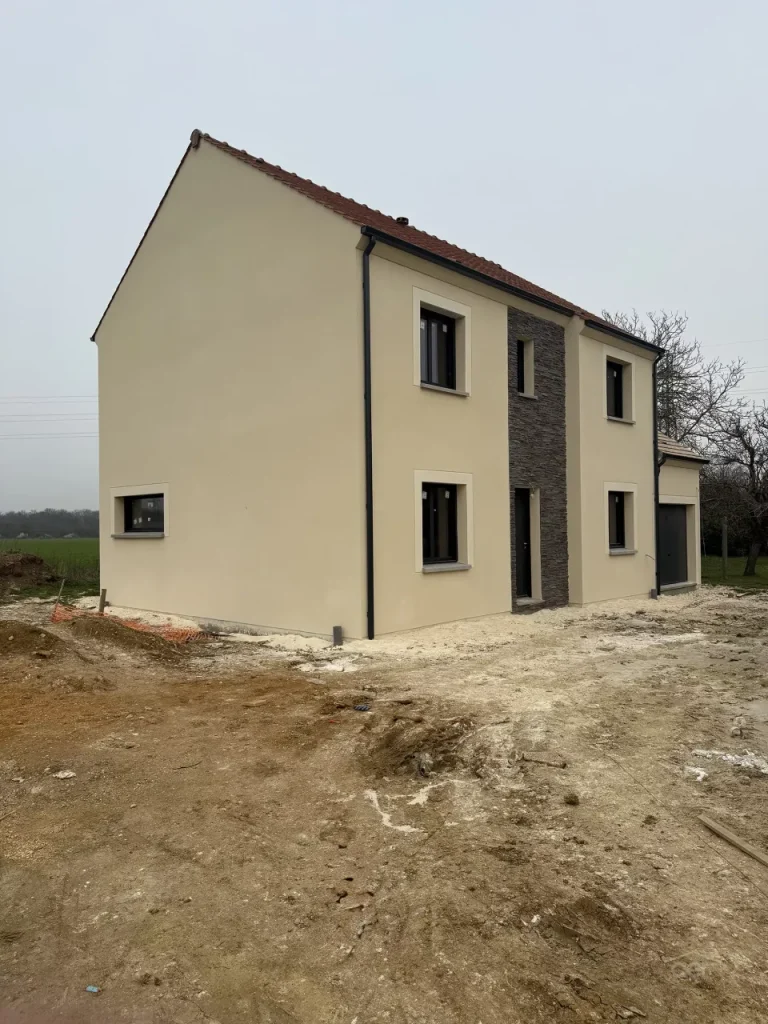 Travaux de façade en Île-de-France - Entreprise AER - Création de façade et pose de plaquettes de parement extérieur à Gazeran (78) - Après